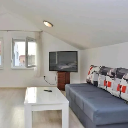 Gasthuis Urnebes Zadar